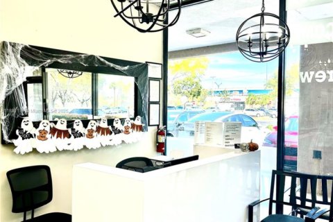 Propiedad comercial en Davie, Florida № 2013391