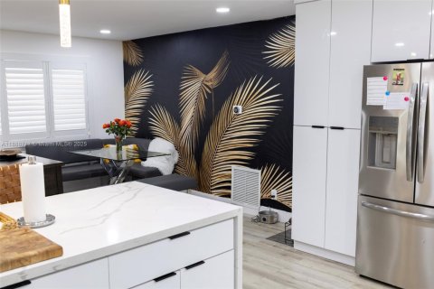 Villa ou maison à vendre à Pompano Beach, Floride: 4 chambres № 1946170 - photo 7