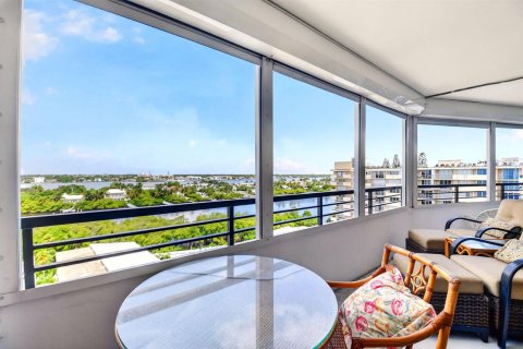 Condo in South Palm Beach, Florida, 2 bedrooms № 2246535 - photo 27