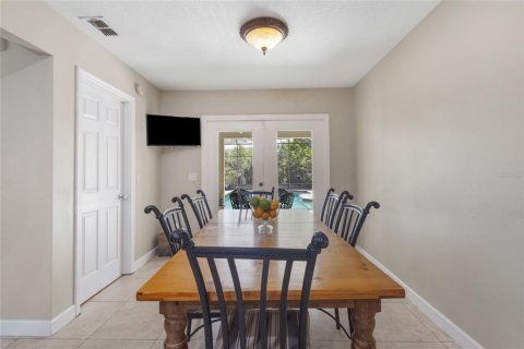 House in Winter Park, Florida 4 bedrooms, 177.07 sq.m. № 1876757 - photo 13