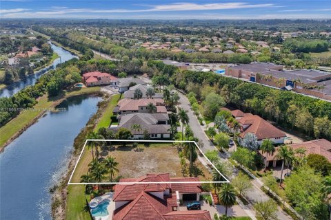 Terreno en venta en Weston, Florida № 1897380 - foto 4