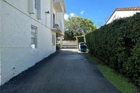 Купить кондоминиум в Майами, Флорида 2 спальни, 71.53м2, № 2053640 - фото 10