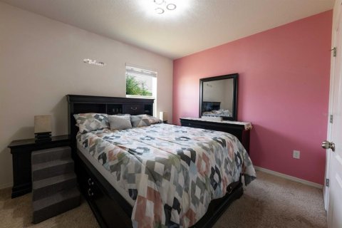 House in Tavares, Florida 5 bedrooms, 241.64 sq.m. № 1736600 - photo 16