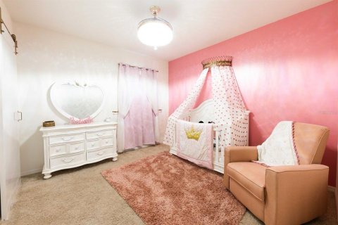 House in Tavares, Florida 5 bedrooms, 241.64 sq.m. № 1736600 - photo 22