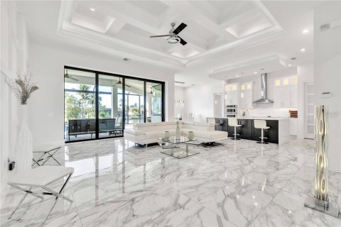 Villa ou maison à vendre à Punta Gorda, Floride: 3 chambres, 235.04 m2 № 2112708 - photo 5