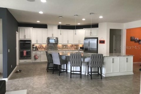 House in Orlando, Florida 4 bedrooms, 258.83 sq.m. № 1529202 - photo 11
