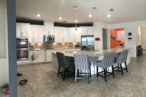 House in Orlando, Florida 4 bedrooms, 258.83 sq.m. № 1529202 - photo 15