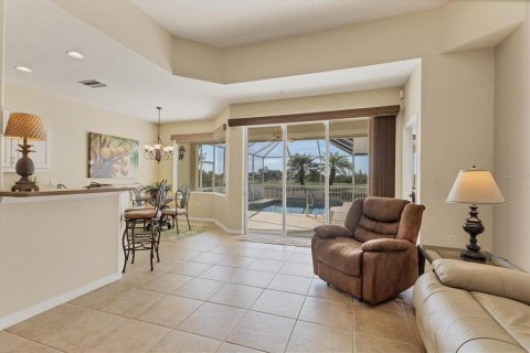House in Placida, Florida 3 bedrooms, 166.67 sq.m. № 1635920 - photo 9