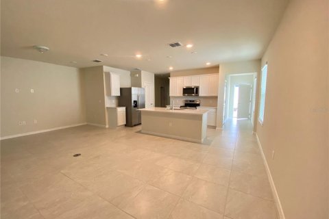 Casa en alquiler en Davenport, Florida, 4 dormitorios, 146.79 m2 № 1908789 - foto 5