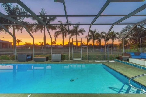 Casa en venta en Punta Gorda, Florida, 3 dormitorios, 152.45 m2 № 2429533 - foto 3