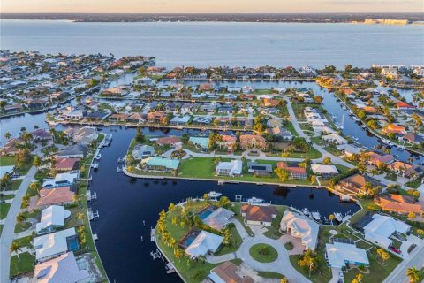 Casa en venta en Punta Gorda, Florida, 3 dormitorios, 152.45 m2 № 2429533 - foto 8