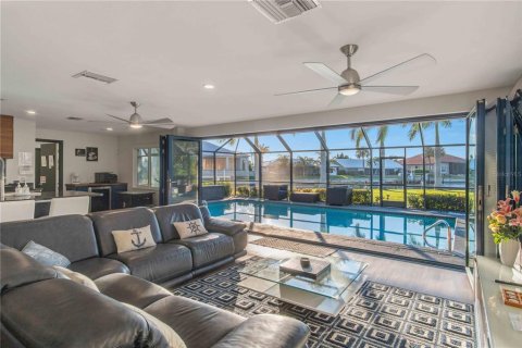 Casa en venta en Punta Gorda, Florida, 3 dormitorios, 152.45 m2 № 2429533 - foto 18