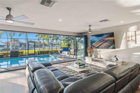 Casa en venta en Punta Gorda, Florida, 3 dormitorios, 152.45 m2 № 2429533 - foto 16