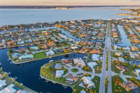 Casa en venta en Punta Gorda, Florida, 3 dormitorios, 152.45 m2 № 2429533 - foto 6