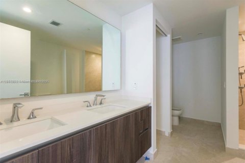 Снять в аренду кондоминиум в Майами, Флорида 3 спальни, 147.9м2, № 1867403 - фото 12