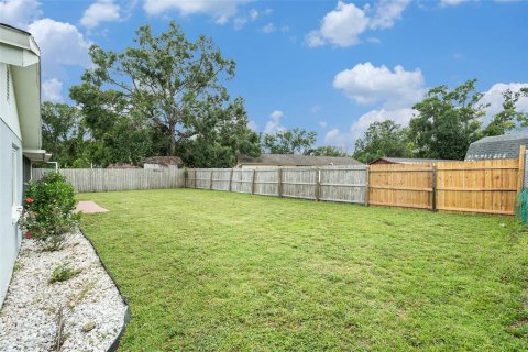 House in Tampa, Florida 3 bedrooms, 98.01 sq.m. № 1808609 - photo 22