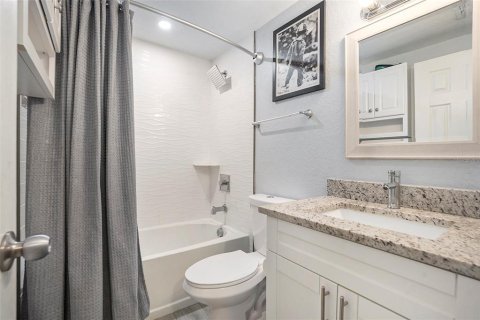 House in Tampa, Florida 3 bedrooms, 98.01 sq.m. № 1808609 - photo 21