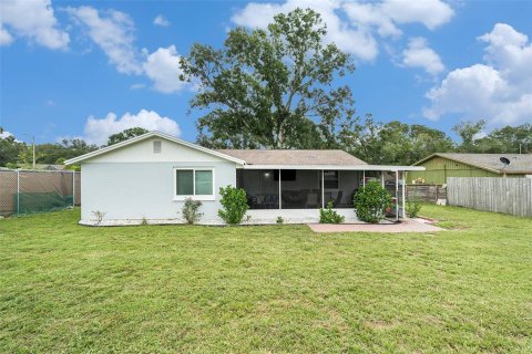 House in Tampa, Florida 3 bedrooms, 98.01 sq.m. № 1808609 - photo 25