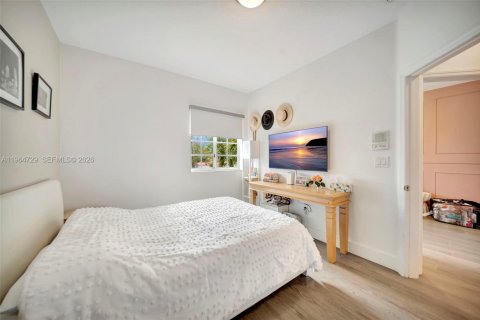 Casa en venta en Doral, Florida, 4 dormitorios, 229.28 m2 № 2029918 - foto 29