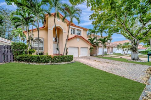 Casa en venta en Doral, Florida, 4 dormitorios, 229.28 m2 № 2029918 - foto 3