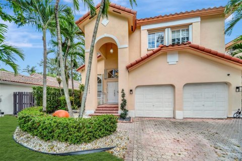Casa en venta en Doral, Florida, 4 dormitorios, 229.28 m2 № 2029918 - foto 4