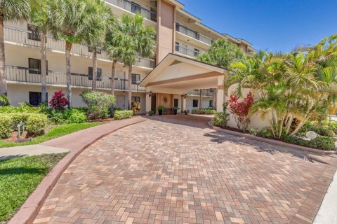 Condo in Jupiter, Florida, 2 bedrooms  № 1038120 - photo 1
