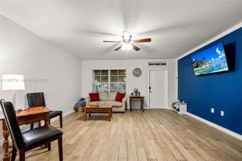 Снять в аренду виллу или дом в Флорида-Сити, Флорида 4 спальни, 197.51м2, № 1988017 - фото 6