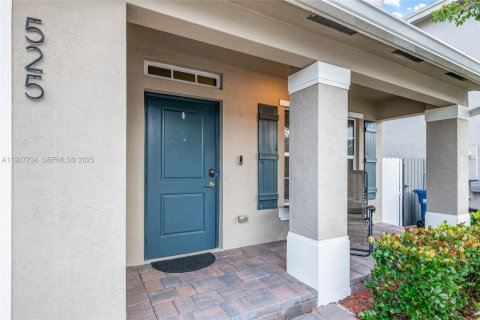 Снять в аренду виллу или дом в Флорида-Сити, Флорида 4 спальни, 197.51м2, № 1988017 - фото 4