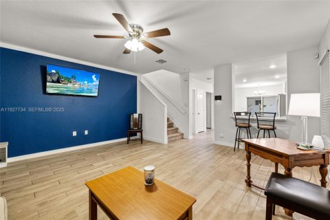 Снять в аренду виллу или дом в Флорида-Сити, Флорида 4 спальни, 197.51м2, № 1988017 - фото 8