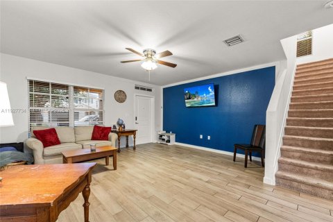 Снять в аренду виллу или дом в Флорида-Сити, Флорида 4 спальни, 197.51м2, № 1988017 - фото 7