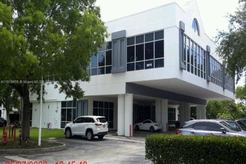 Oficina en alquiler en Tamarac, Florida № 954556 - foto 1