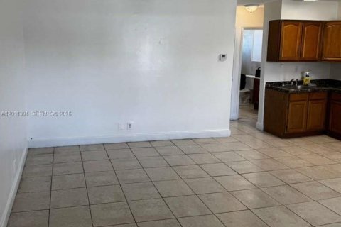 Casa en alquiler en Pompano Beach, Florida, 1 dormitorio, 58.06 m2 № 2075165 - foto 6