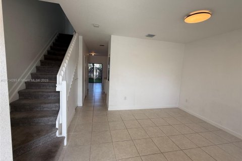 Townhouse in Miami, Florida 3 bedrooms, 130.34 sq.m. № 2052813 - photo 12