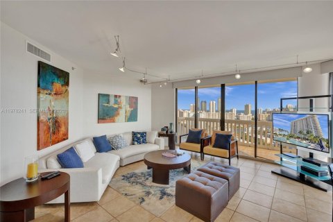Condo in Aventura, Florida, 2 bedrooms  № 2041897