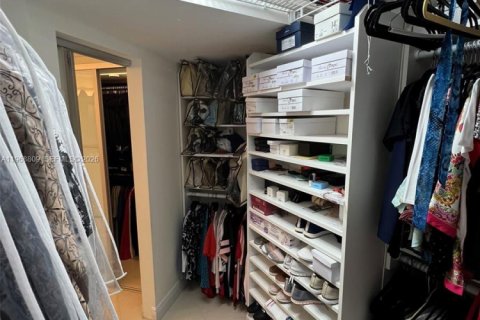 Condo in Aventura, Florida, 3 bedrooms  № 2031740 - photo 19