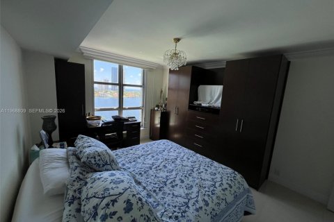 Condo in Aventura, Florida, 3 bedrooms  № 2031740 - photo 23
