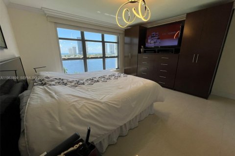 Condo in Aventura, Florida, 3 bedrooms  № 2031740 - photo 11