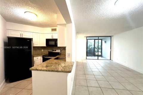 Copropriété à louer à Oakland Park, Floride: 2 chambres, 82.68 m2 № 2066624 - photo 2