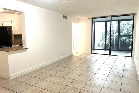 Copropriété à louer à Oakland Park, Floride: 2 chambres, 82.68 m2 № 2066624 - photo 3