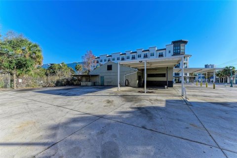 Commercial property in Sarasota, Florida 385.54 sq.m. № 2230158 - photo 2