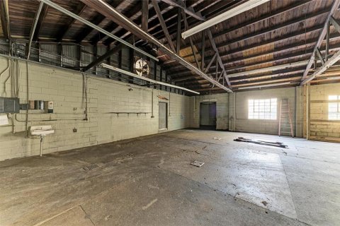Commercial property in Sarasota, Florida 385.54 sq.m. № 2230158 - photo 16