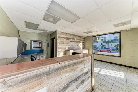 Commercial property in Sarasota, Florida 385.54 sq.m. № 2230158 - photo 13