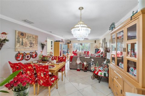 Condo in Royal Palm Beach, Florida, 2 bedrooms  № 1764461 - photo 3