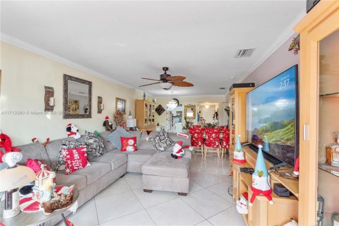 Condo in Royal Palm Beach, Florida, 2 bedrooms  № 1764461 - photo 7