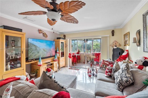 Condo in Royal Palm Beach, Florida, 2 bedrooms  № 1764461 - photo 4