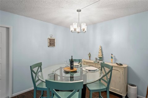 Condo in Tarpon Springs, Florida, 2 bedrooms  № 1274600 - photo 14