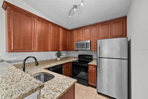House in Palm Harbor, Florida 3 bedrooms, 104.42 sq.m. № 2140448 - photo 26