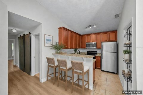 House in Palm Harbor, Florida 3 bedrooms, 104.42 sq.m. № 2140448 - photo 12