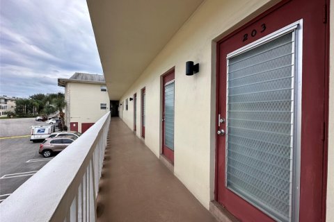 Condominio en alquiler en Lauderhill, Florida, 2 dormitorios, 94.85 m2 № 1221574 - foto 1