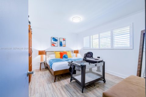 Casa en venta en Hollywood, Florida, 3 dormitorios, 149.39 m2 № 1999449 - foto 28